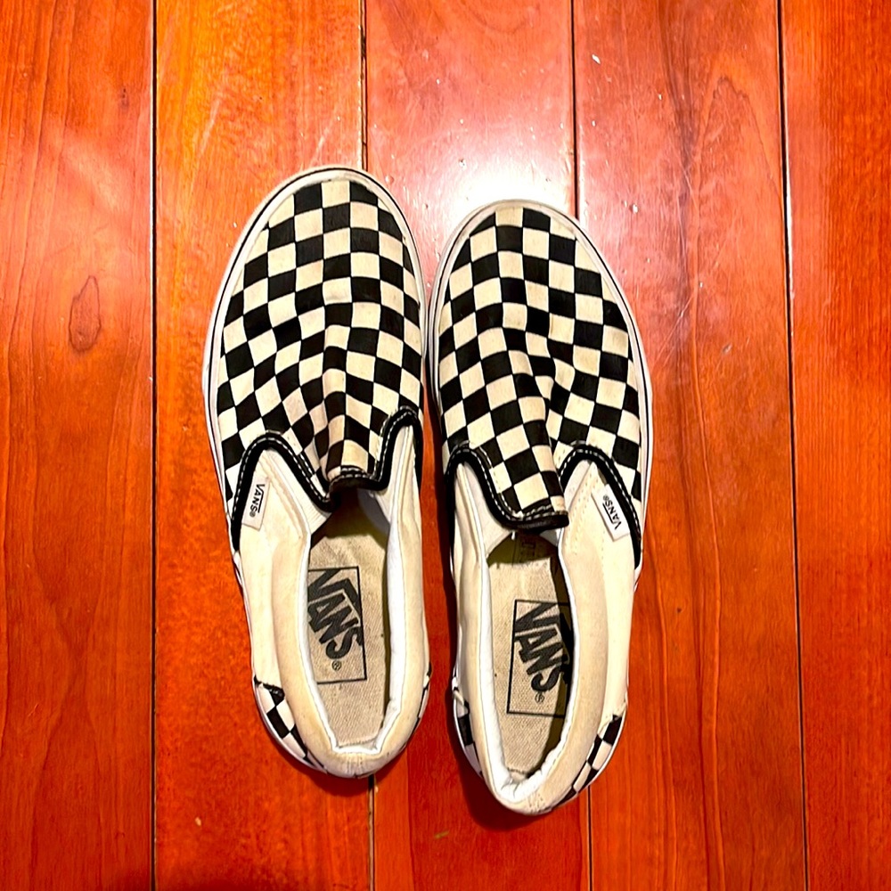 VANS CHECKERED SLIP-ONS